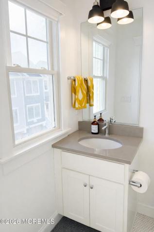 21 Shell Road Mantoloking NJ 08738
