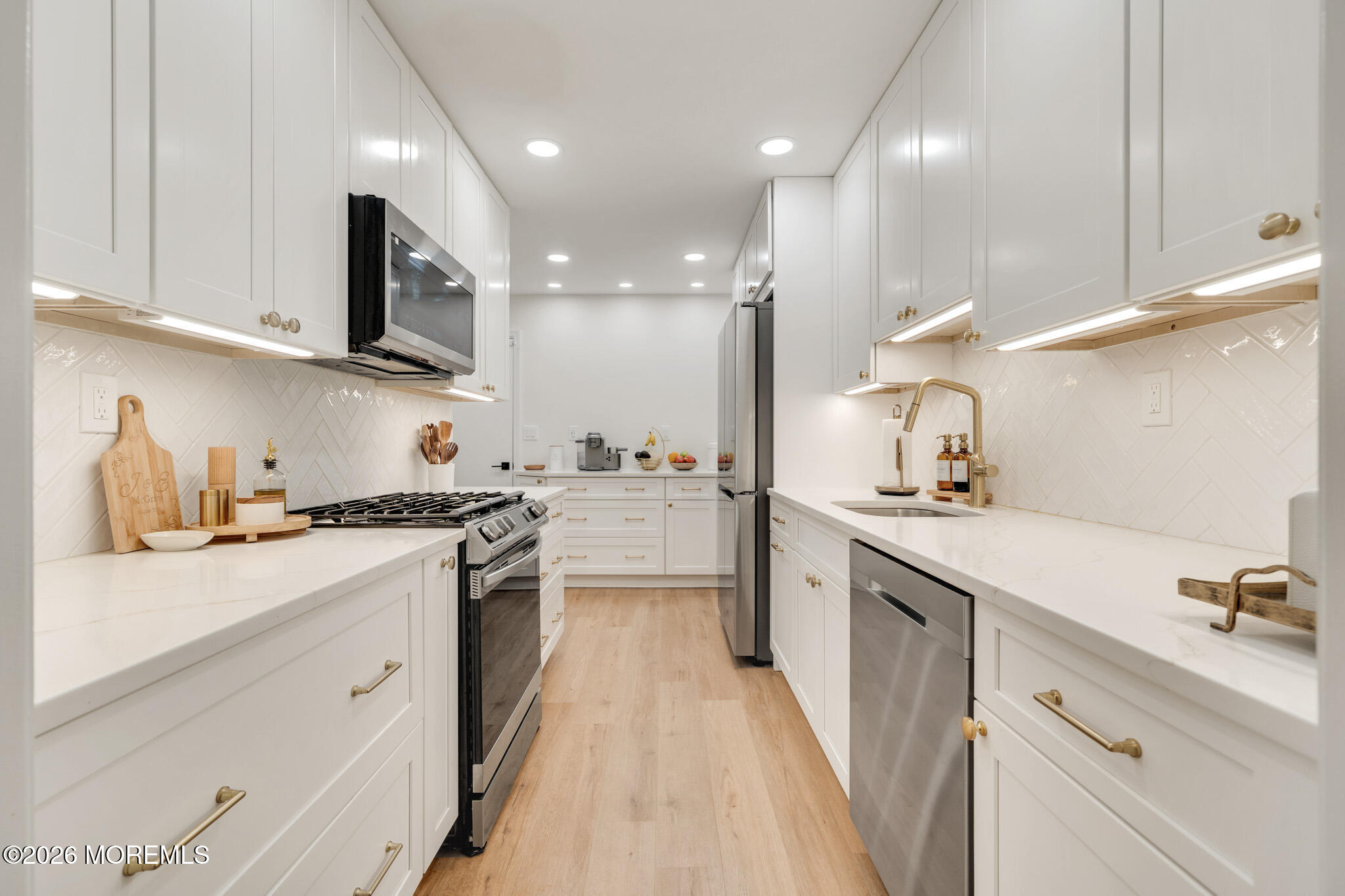 76 Chestnut Way Manalapan NJ 07726