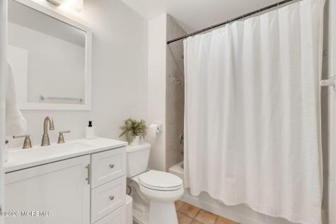 76 Chestnut Way Manalapan NJ 07726