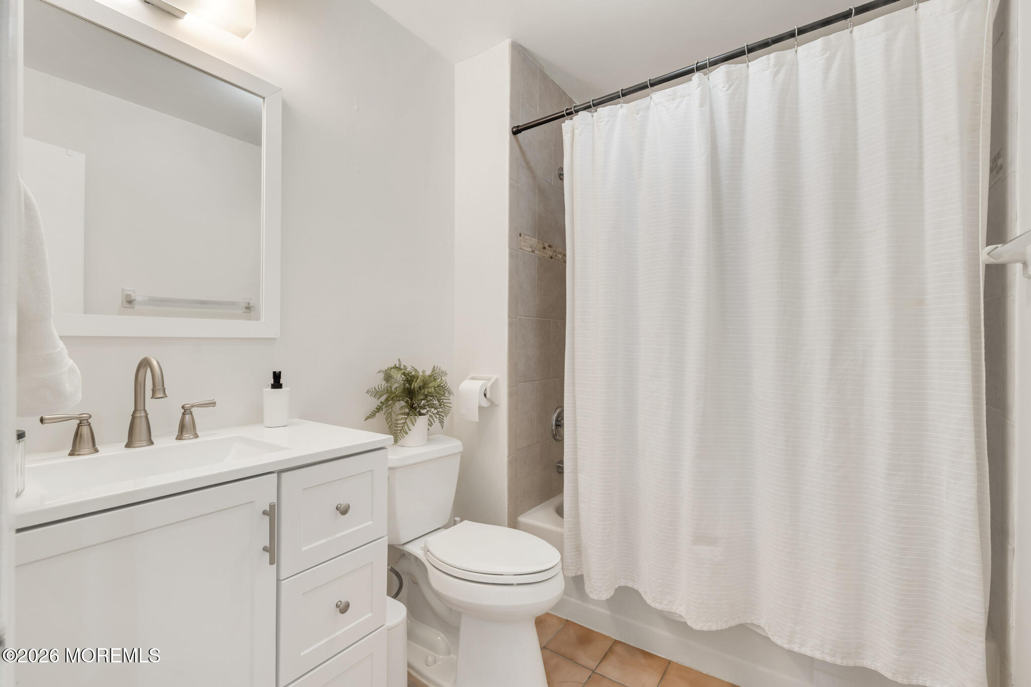 76 Chestnut Way Manalapan NJ 07726