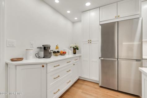76 Chestnut Way Manalapan NJ 07726