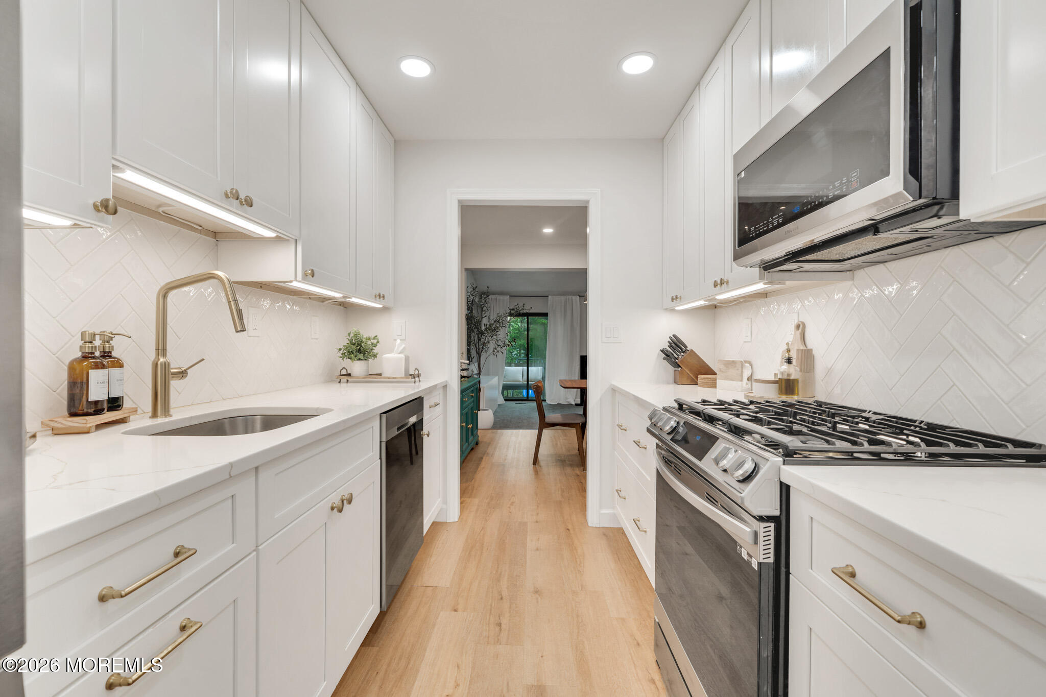 76 Chestnut Way Manalapan NJ 07726