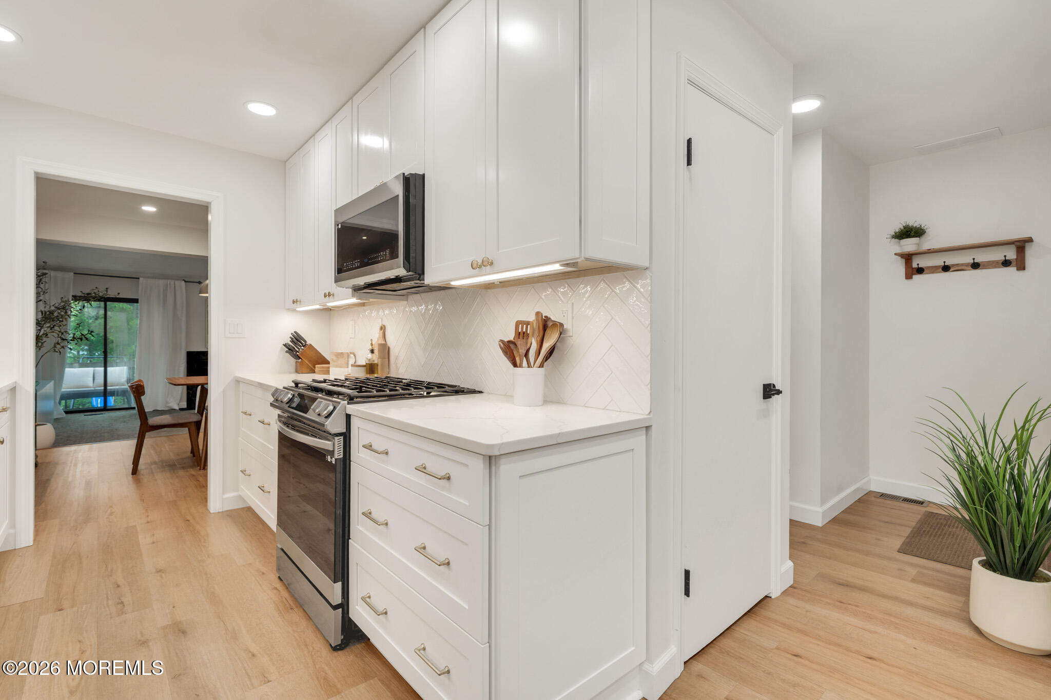 76 Chestnut Way Manalapan NJ 07726