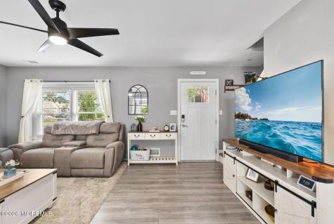 39 Shilling Way Jackson NJ 08527