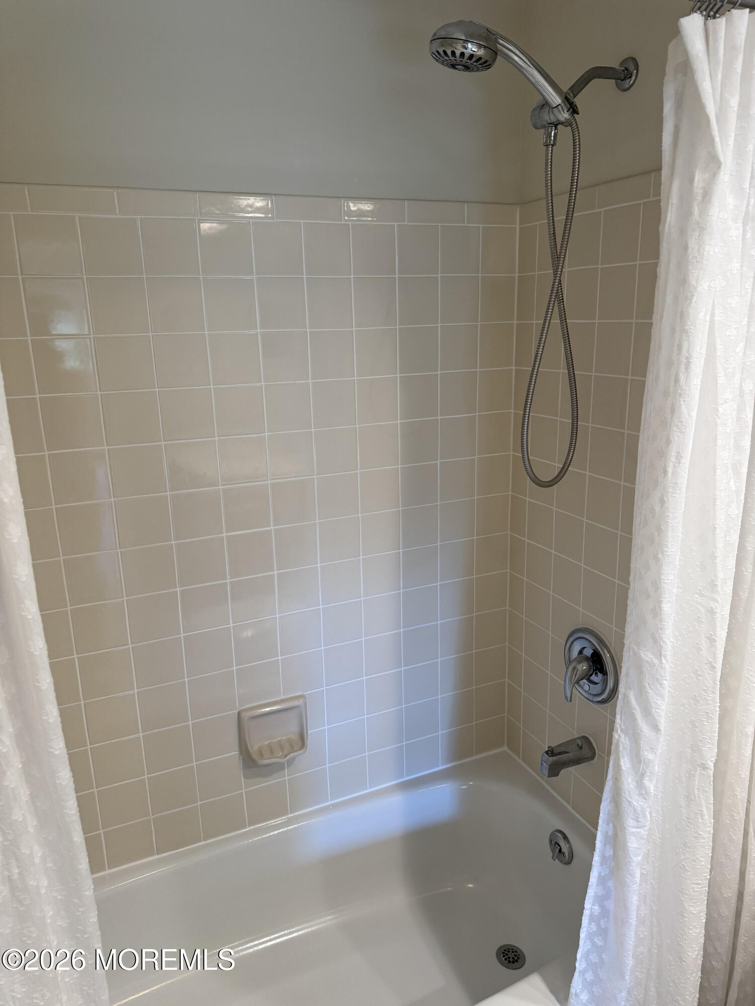 395 Brookview Court Howell NJ 07731
