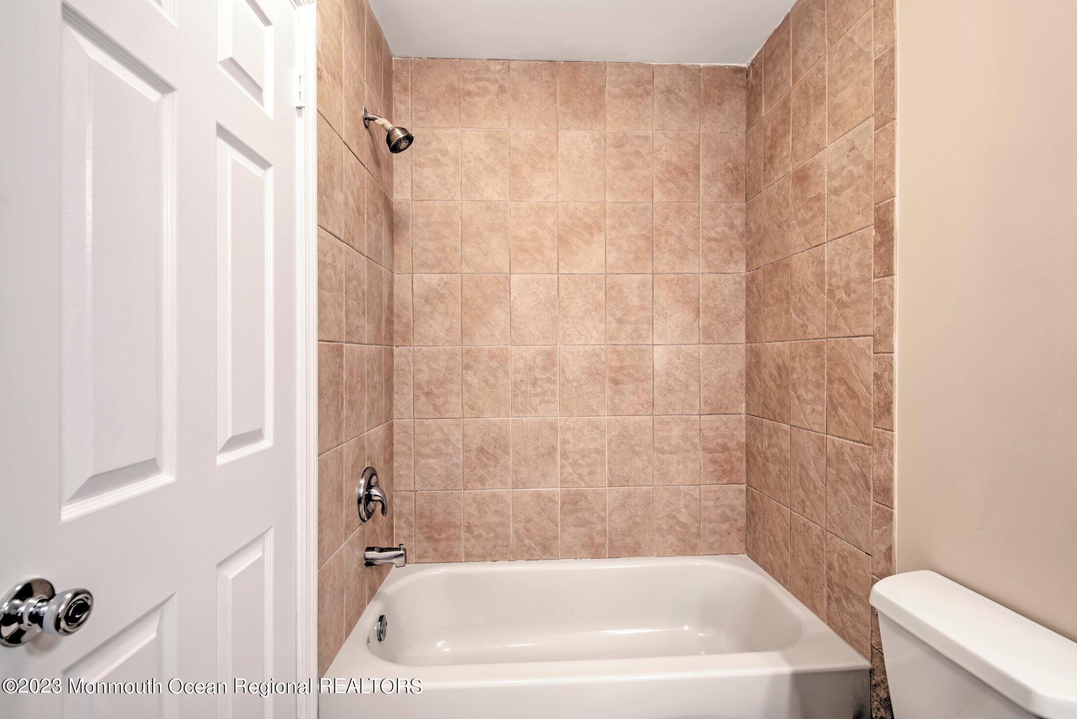 7 Stuart Drive Freehold NJ 07728