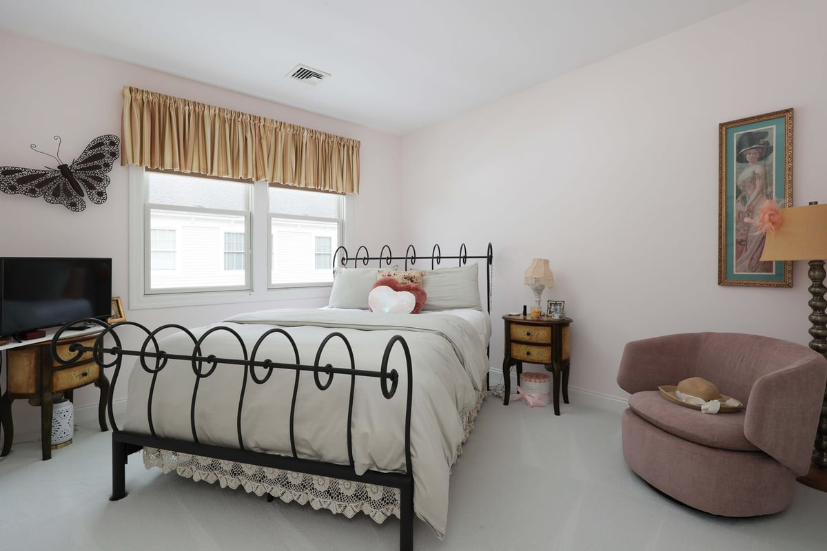 607 Park Avenue Port Monmouth NJ 07758