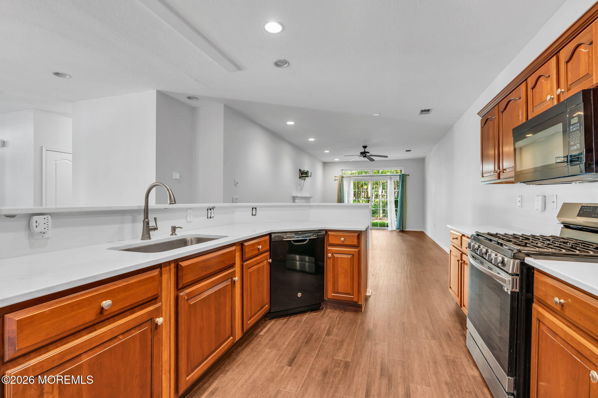 122 Greenlawns Drive Lakewood NJ 08701