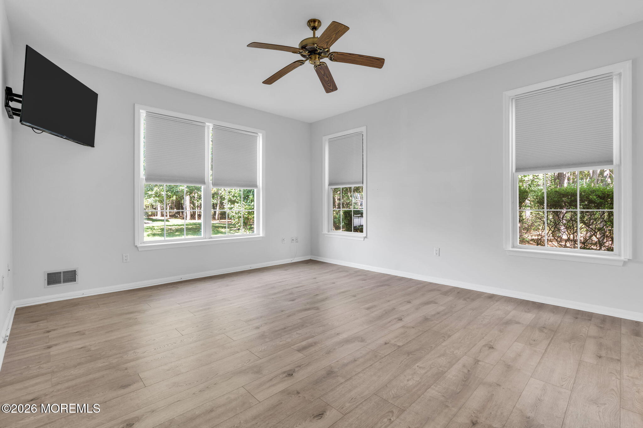 122 Greenlawns Drive Lakewood NJ 08701