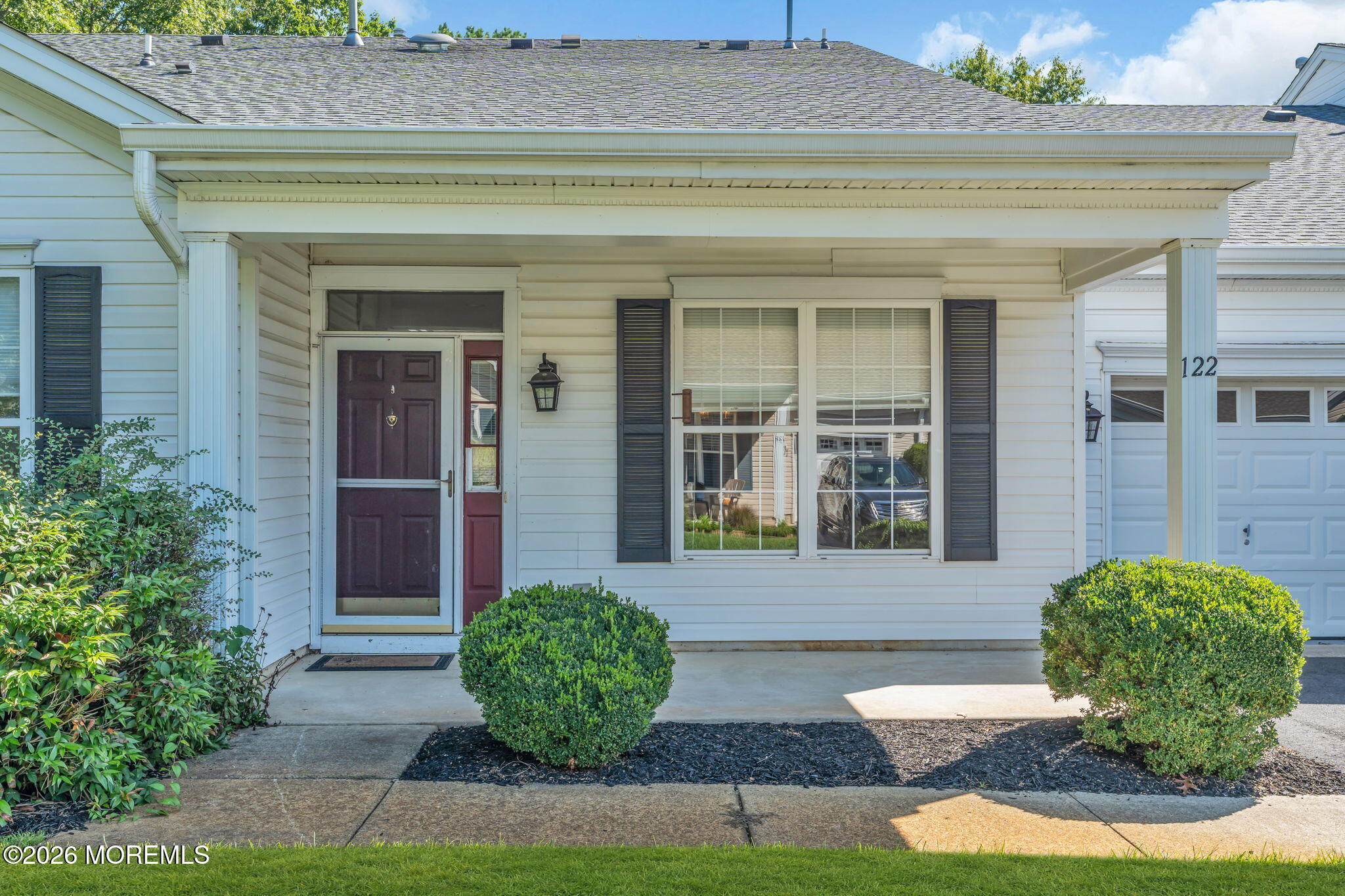 122 Greenlawns Drive Lakewood NJ 08701