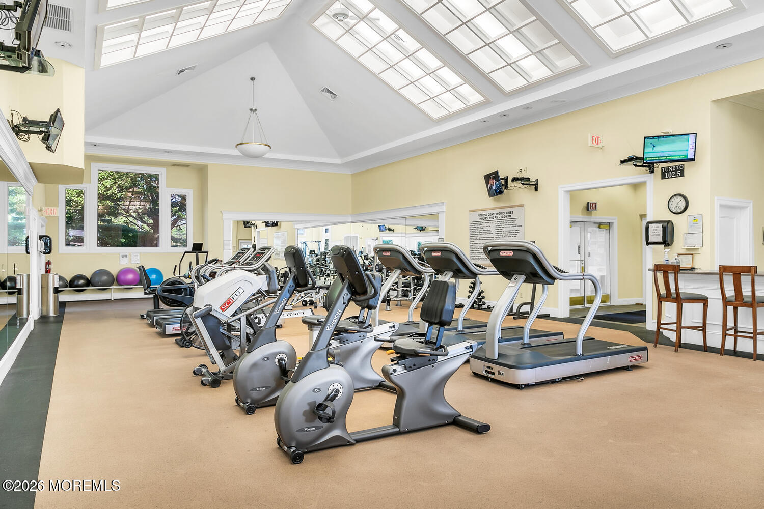 122 Greenlawns Drive Lakewood NJ 08701