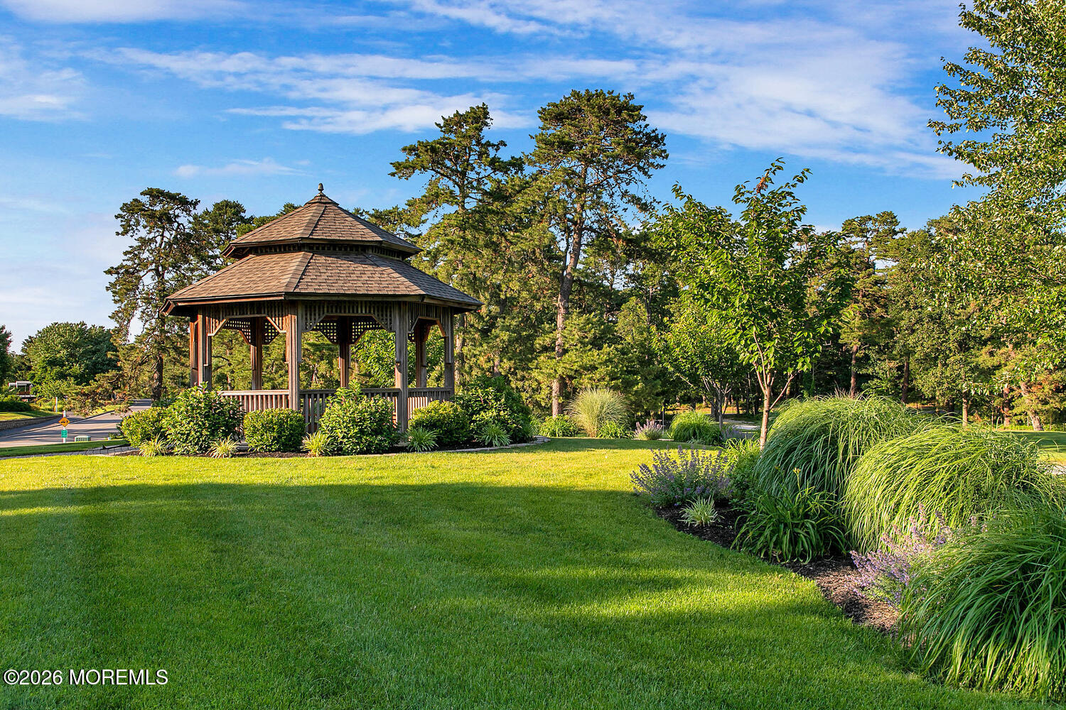 122 Greenlawns Drive Lakewood NJ 08701