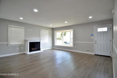 8 Colonial Court Jackson NJ 08527