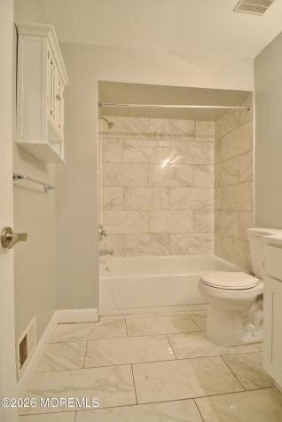 8 Colonial Court Jackson NJ 08527