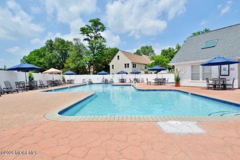 8 Colonial Court Jackson NJ 08527