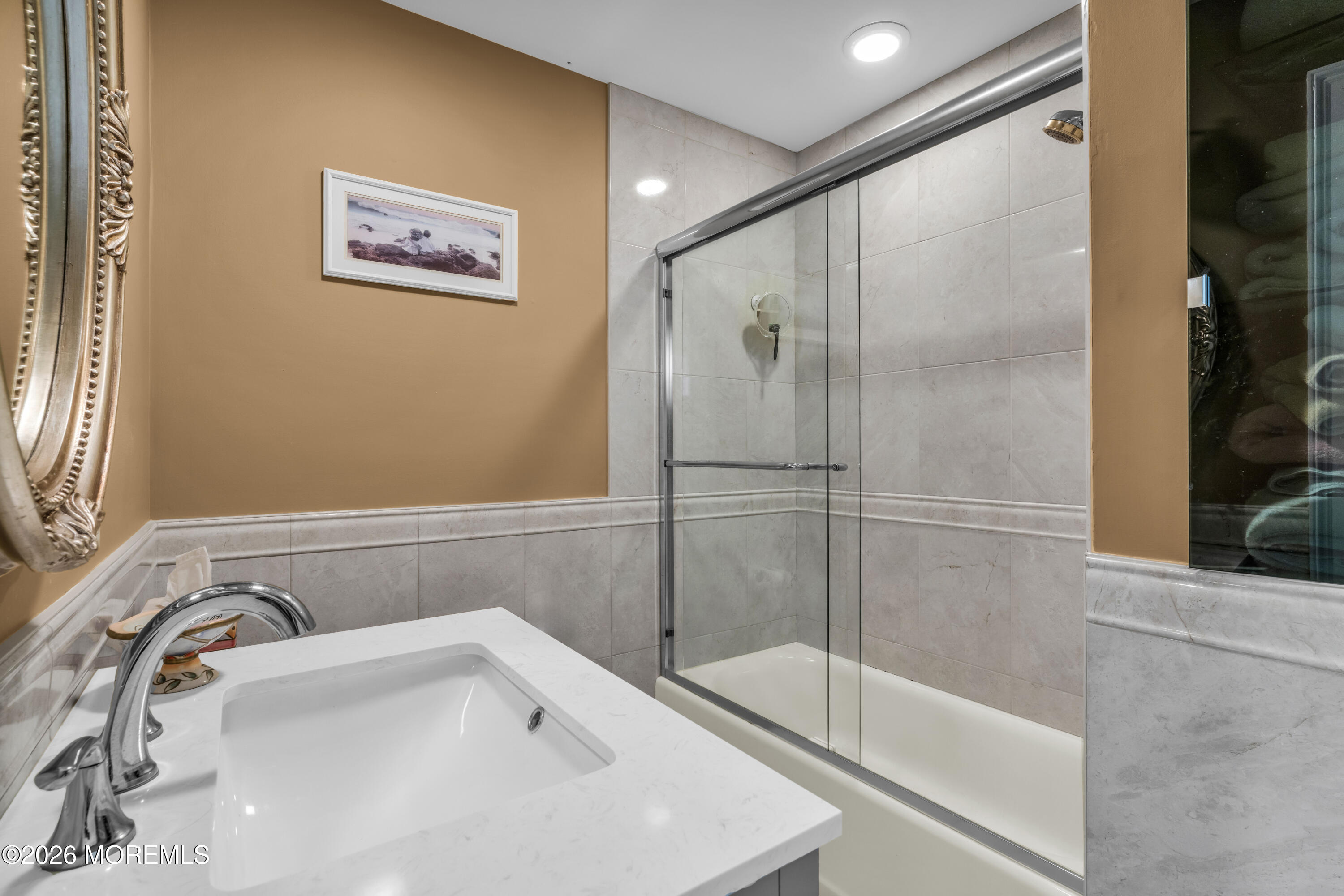12 White Oak Lane Aberdeen NJ 07747