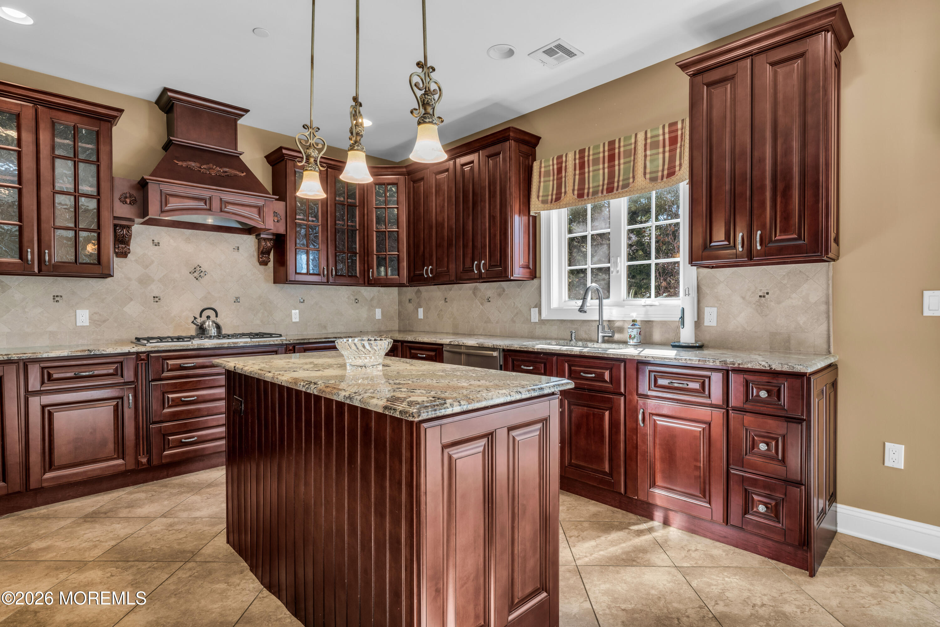 12 White Oak Lane Aberdeen NJ 07747