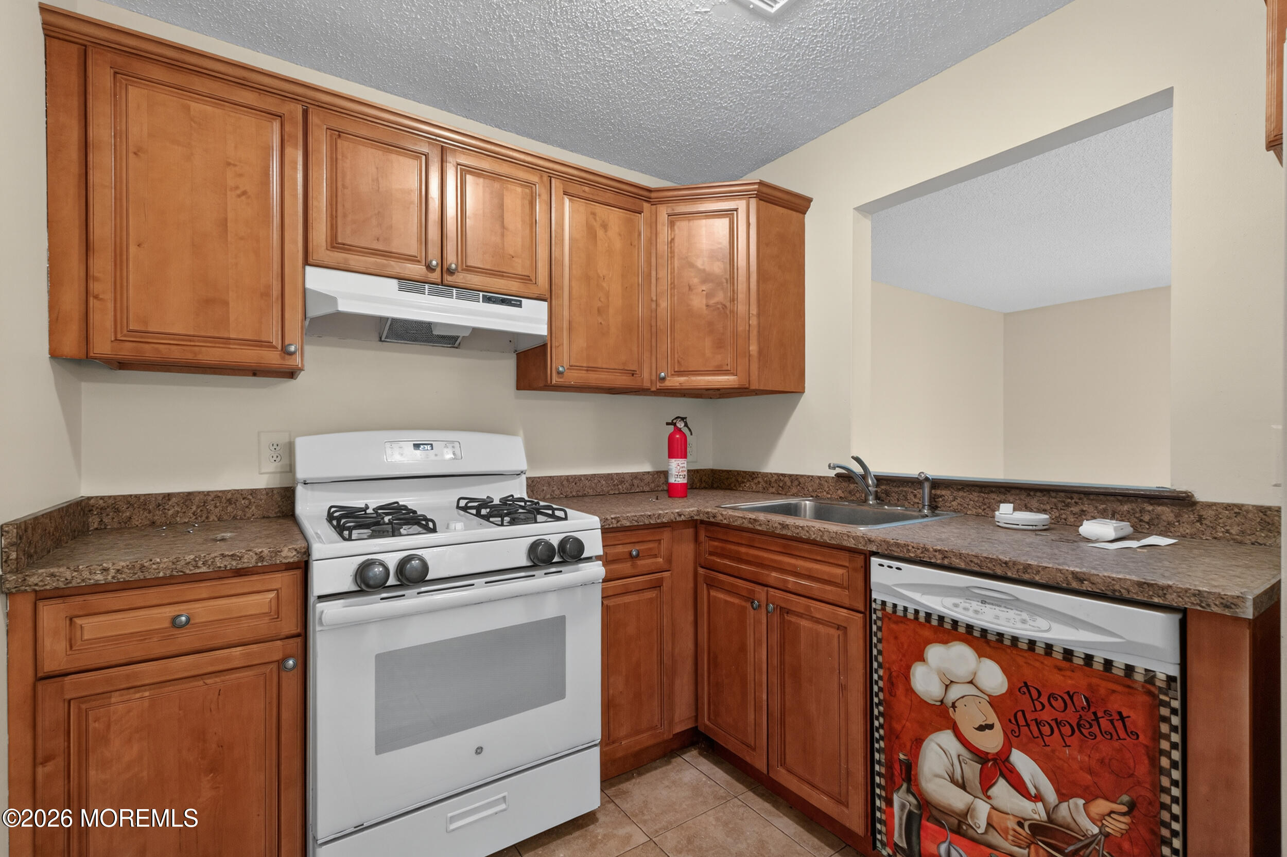 2101 Bayhead Drive Parlin NJ 08859