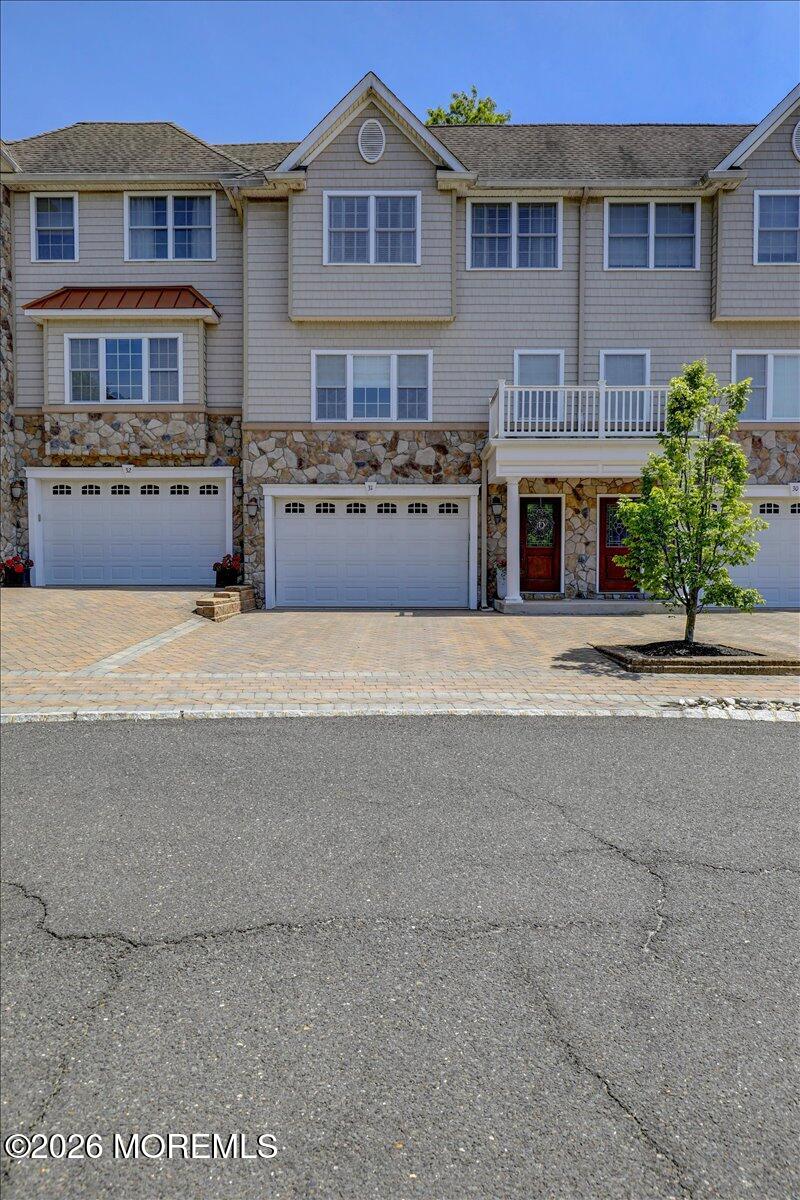 31 White Oak Lane Aberdeen NJ 07747