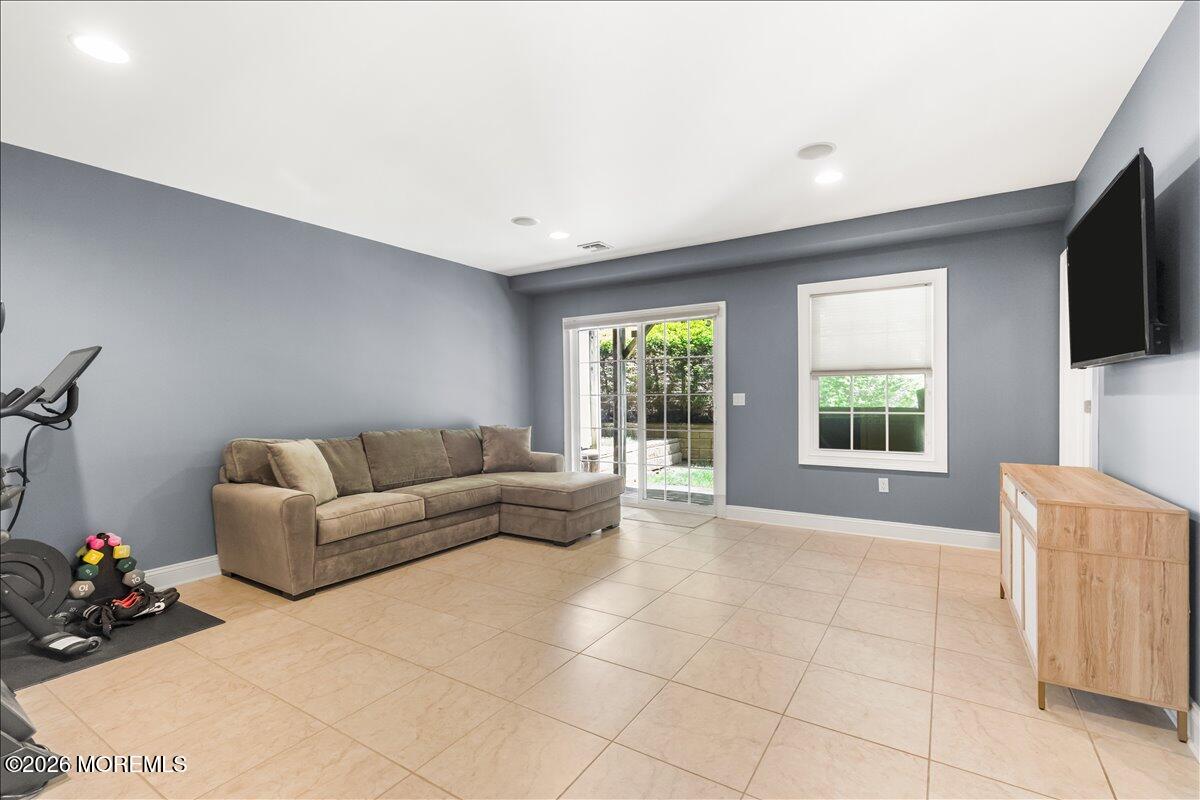 31 White Oak Lane Aberdeen NJ 07747