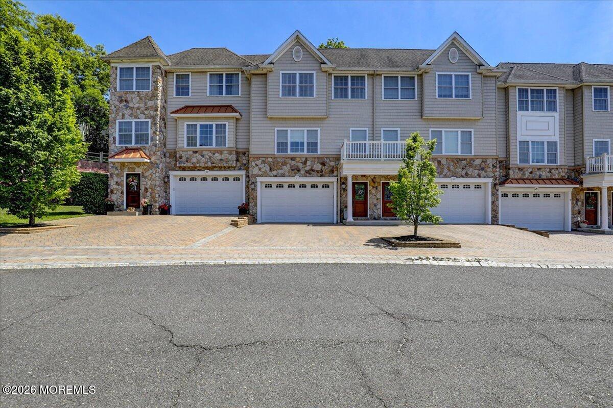 31 White Oak Lane Aberdeen NJ 07747