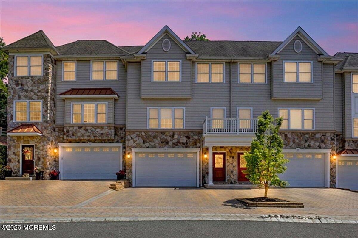 31 White Oak Lane Aberdeen NJ 07747
