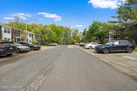 8 Lafayette Court North Brunswick NJ 08902