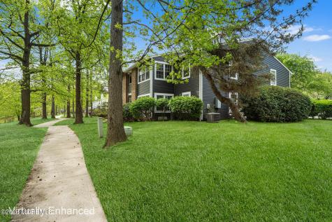8 Lafayette Court North Brunswick NJ 08902