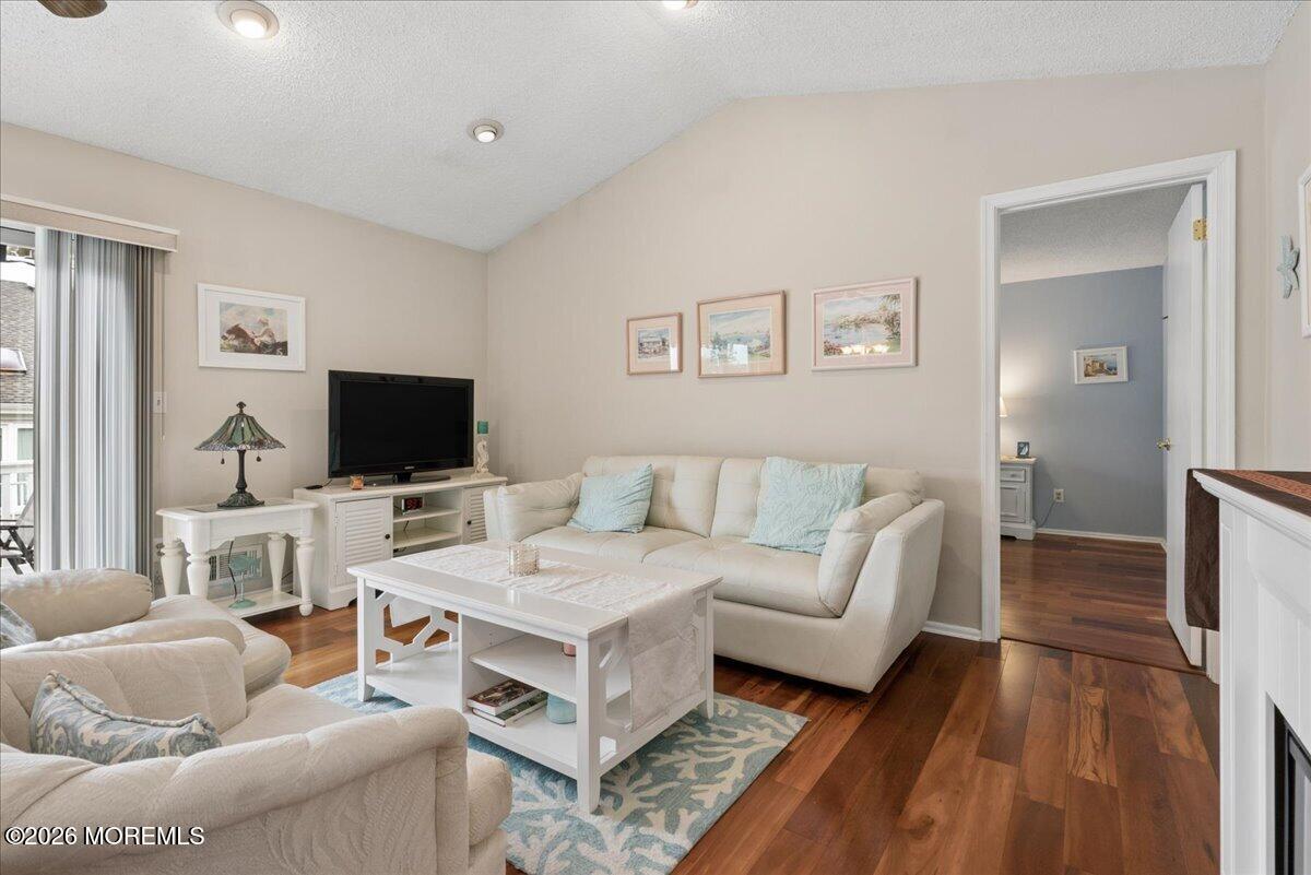 46 Tulip Lane Freehold NJ 07728