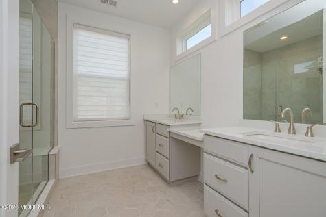 12 Linder Court Middletown NJ 07748