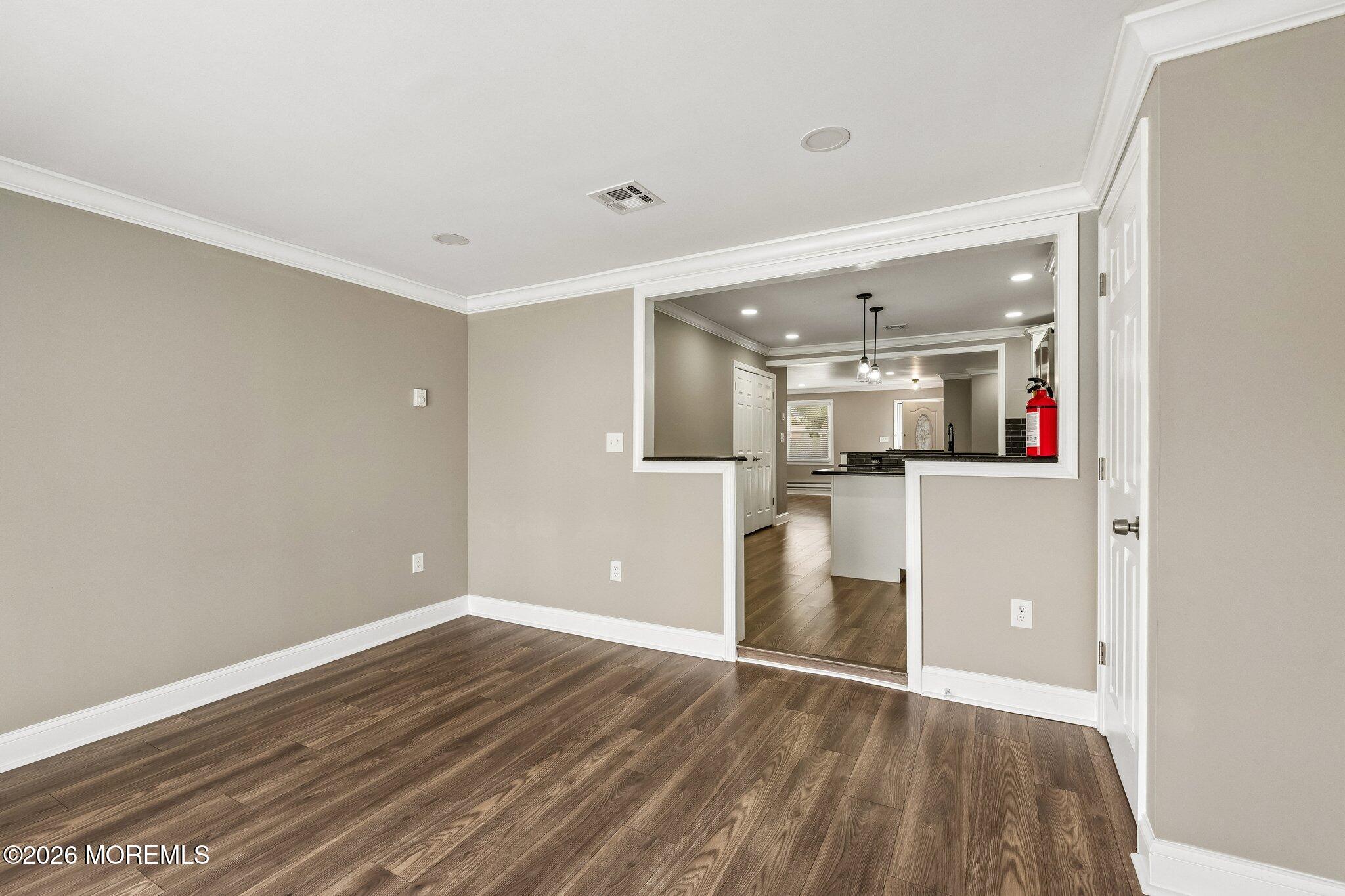 139 Wein Market Freehold NJ 07728