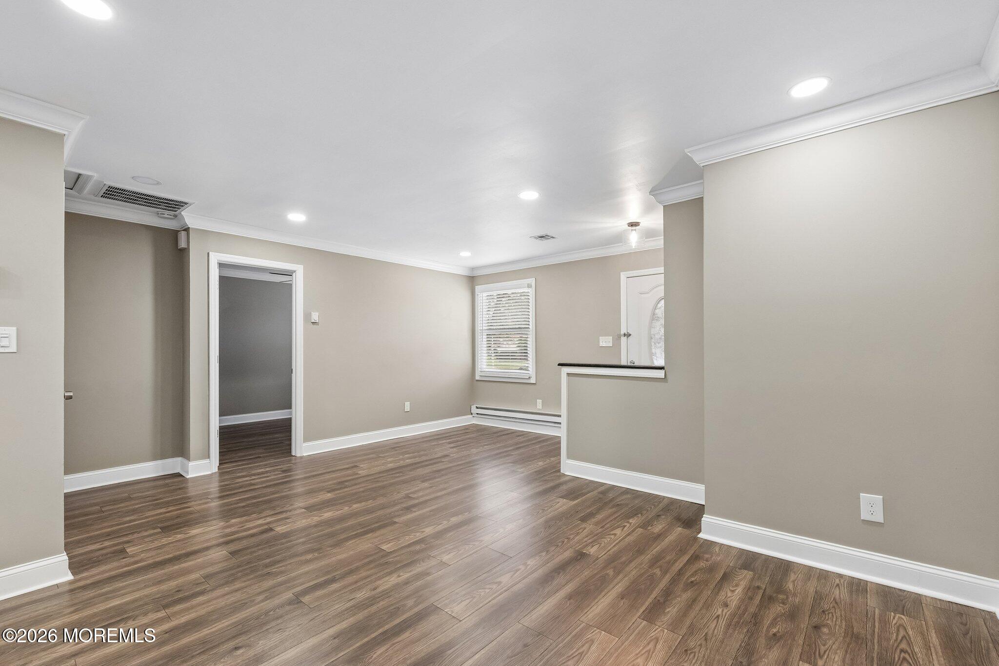 139 Wein Market Freehold NJ 07728