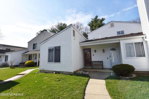 34 Woodmere Court Freehold NJ 07728