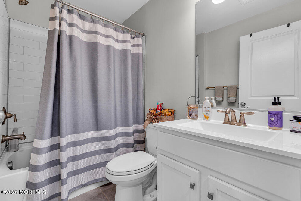 5 Farrah Drive Manahawkin NJ 08050