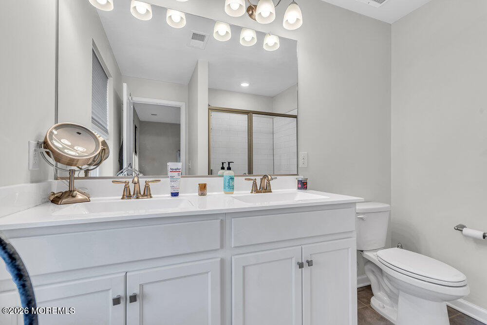 5 Farrah Drive Manahawkin NJ 08050