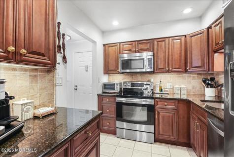 906 Wellington Place Matawan NJ 07747