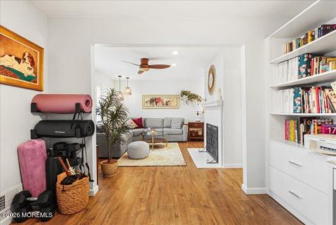 906 Wellington Place Matawan NJ 07747