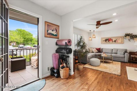 906 Wellington Place Matawan NJ 07747