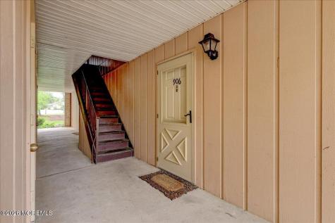 906 Wellington Place Matawan NJ 07747