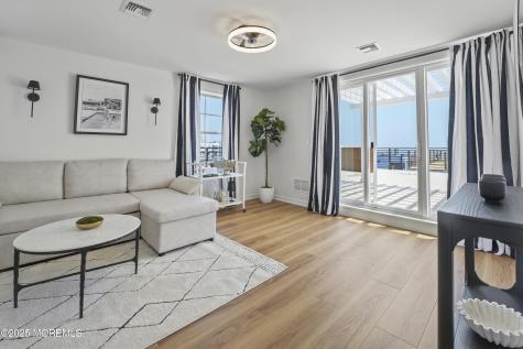 33 Hamilton Avenue Seaside Heights NJ 08751