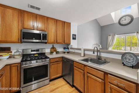 30 Oxford Court Englishtown NJ 07726