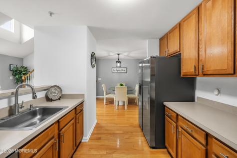 30 Oxford Court Englishtown NJ 07726