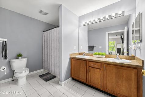 30 Oxford Court Englishtown NJ 07726