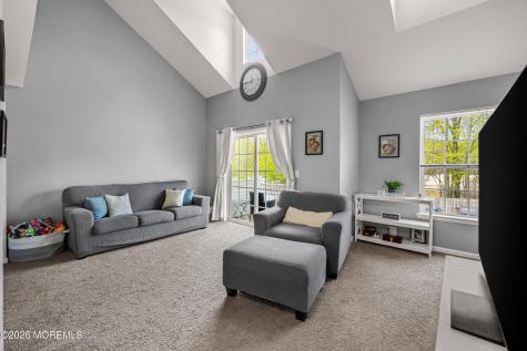 30 Oxford Court Englishtown NJ 07726