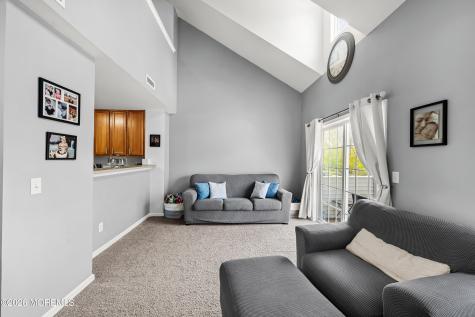 30 Oxford Court Englishtown NJ 07726