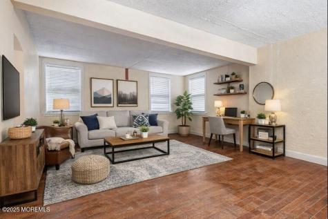 17 Leroy Place Red Bank NJ 07701