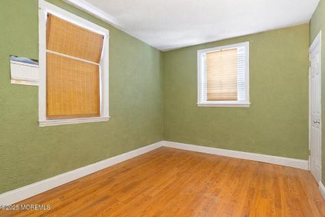 17 Leroy Place Red Bank NJ 07701