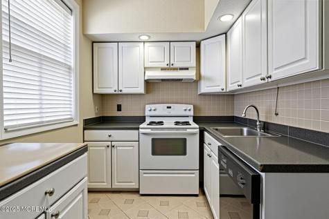 17 Leroy Place Red Bank NJ 07701