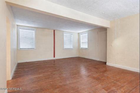 17 Leroy Place Red Bank NJ 07701