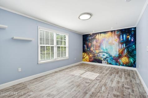 23 Lucia Court Aberdeen NJ 07747